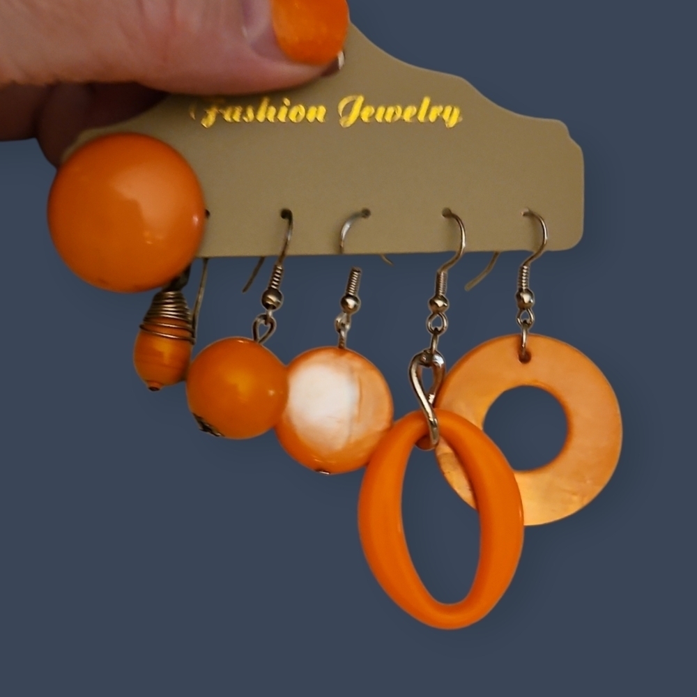 Vintage Set Of Six Single Orange Shell Acrylic Dangle Earrings Set
